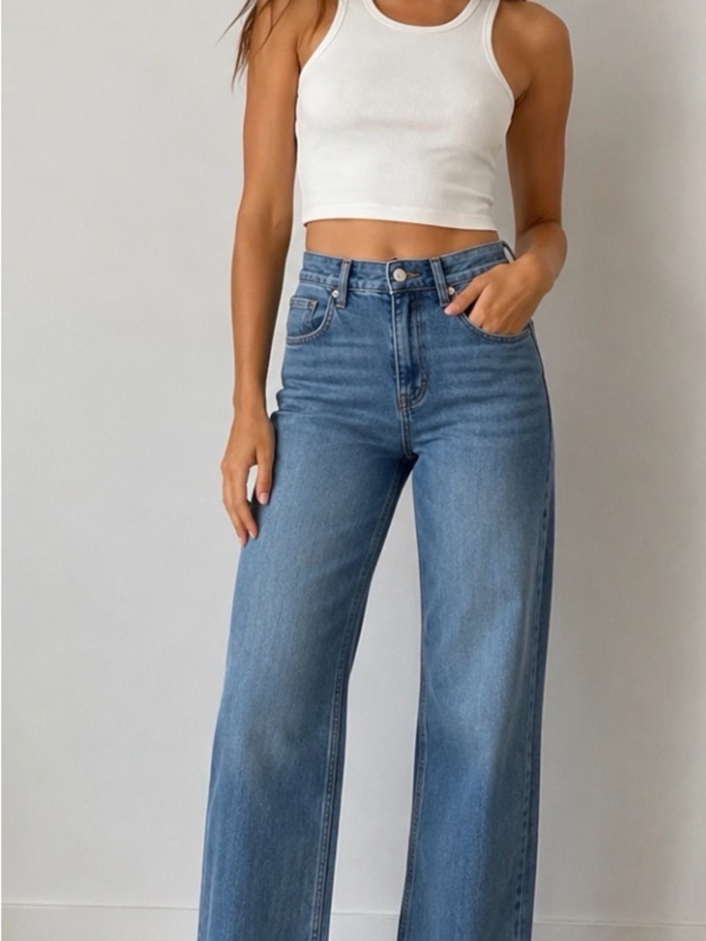 ZARA High Rise Wide Leg Jeans Medium Wash Raw Hem Size 42